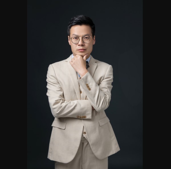 資深資質(zhì)專(zhuān)員崔殿鐸