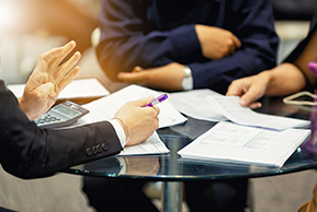 財(cái)務(wù)顧問(wèn)